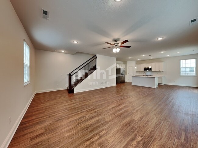 Building Photo - 8284 Northpoint Dr