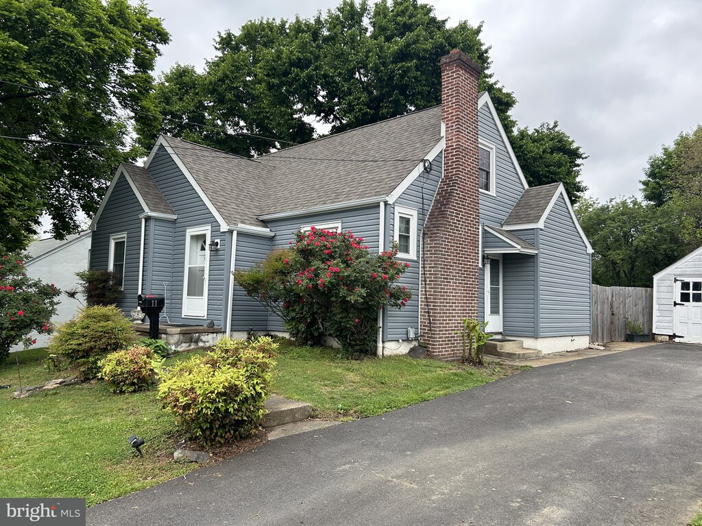 Primary Photo - 11 Lovelace Ave
