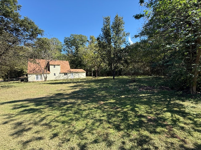Building Photo - 107 Foxwood Village Dr