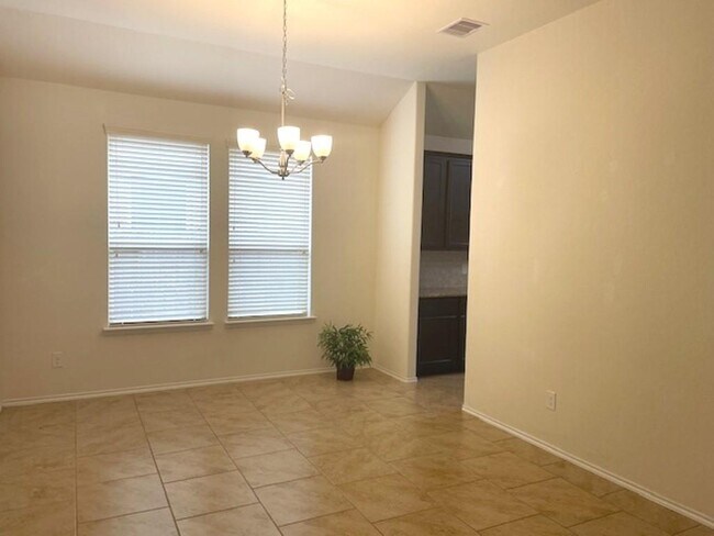 Building Photo - 23727 San Barria Dr