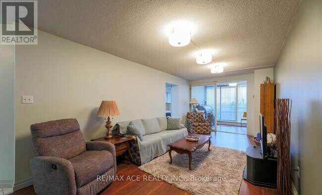 Building Photo - 1 Greystone Walk Dr