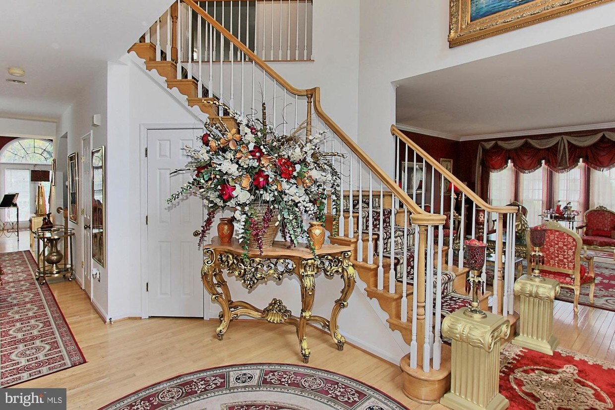 Foto principal - 6221 Jean Louise Way