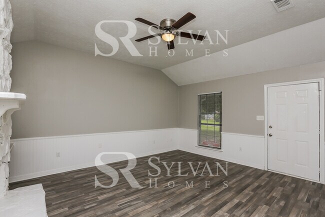 Foto del edificio - Remarkable Value. Unbeatable Location!