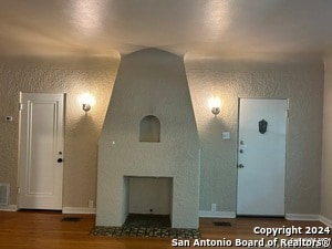 Foto del edificio - 224 E Rosewood Ave