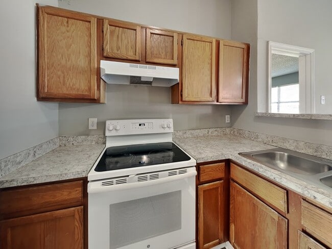 Foto del edificio - 3014 Pepperidge Dr E