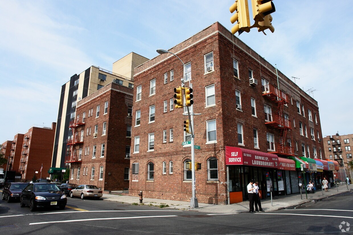 Building Photo - 14241 Franklin Ave