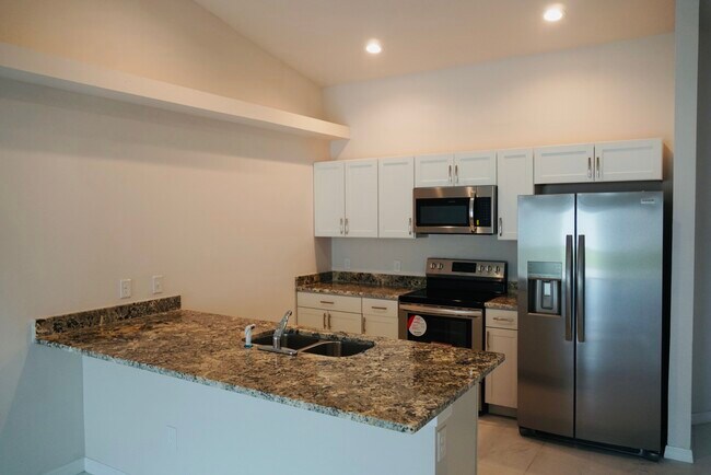 Foto del edificio - 207 SW 16th Ter