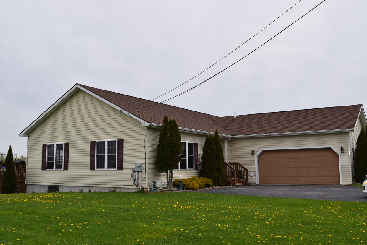 Primary Photo - 31433 Town Line Rd