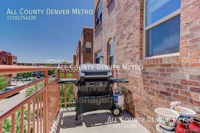 Building Photo - 5437 Zephyr Ct