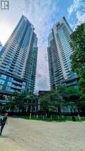 Building Photo - 5168-5168 Yonge St