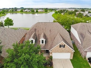 Building Photo - 15131 Live Oak Bend Way