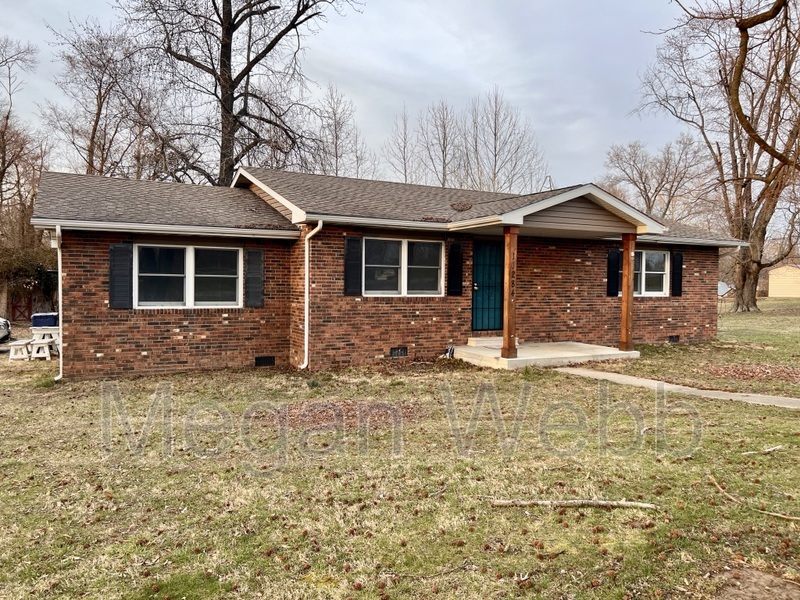 Foto principal - 11284 Cedar Grove Rd