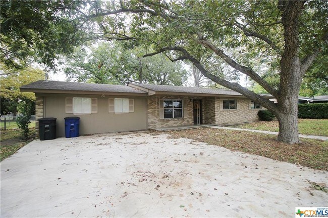 Building Photo - 1236 Rivercrest Dr