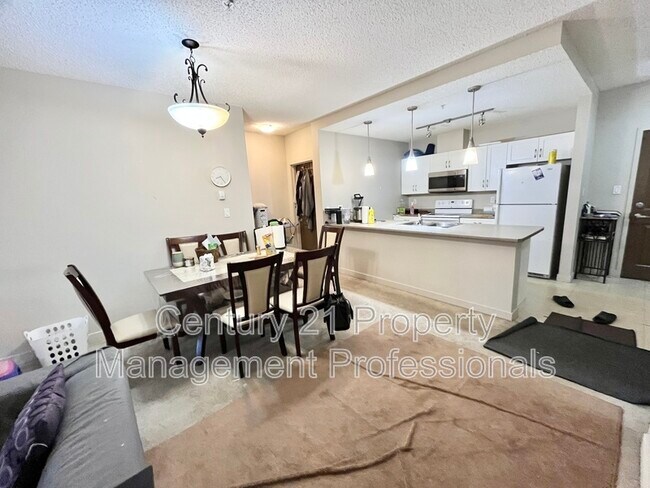 Photo du bâtiment - 136 C Sandpiper Rd