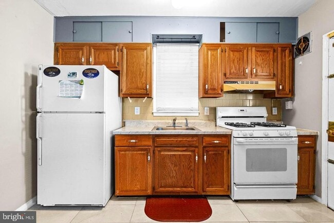 Building Photo - 1300 N Potomac St