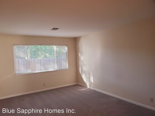 4 br, 2 bath House - 5450 Florida Dr photo'