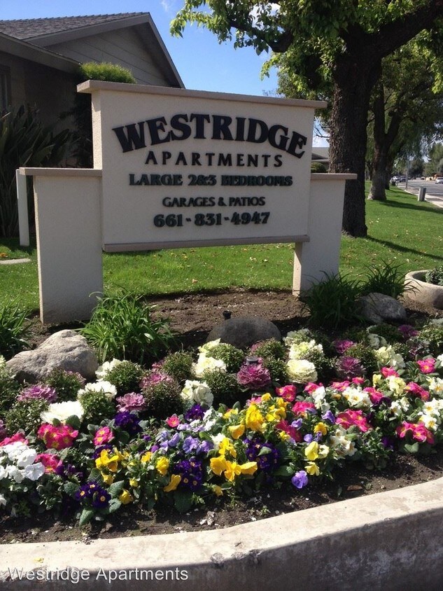Primary Photo - 3 br, 1.5 bath Apartment - 5501 5417 Ming Ave