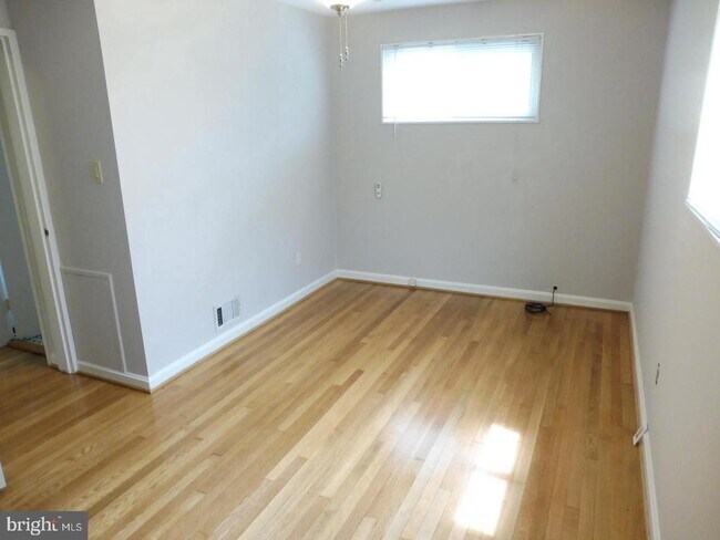 Foto del edificio - 11501 Monongahela Dr