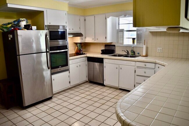 Foto del edificio - 4622 Whiskey Rd