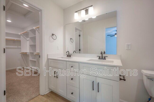 Foto del edificio - 9001 E 85th Pl