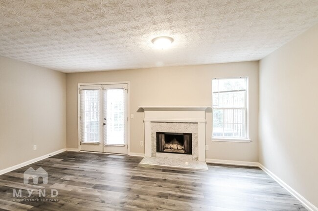 Foto del edificio - 6572 Wellington Chase Ct