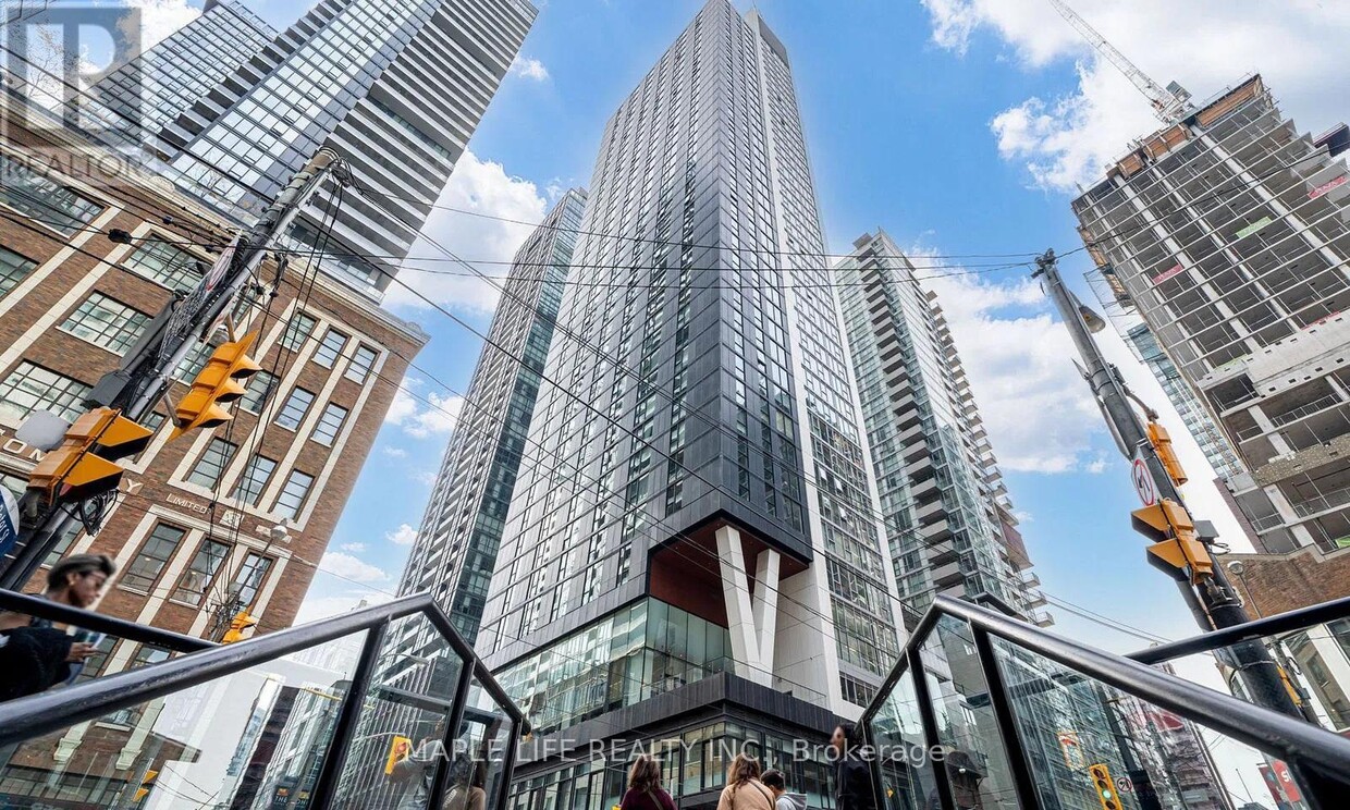 Photo principale - 357-357 King St W