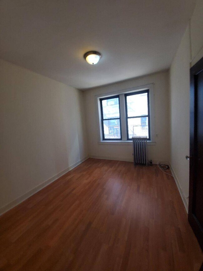 Building Photo - 41-43-43 41st St