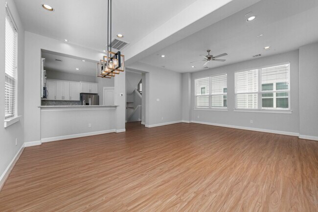 Foto del edificio - 623 Link Rd