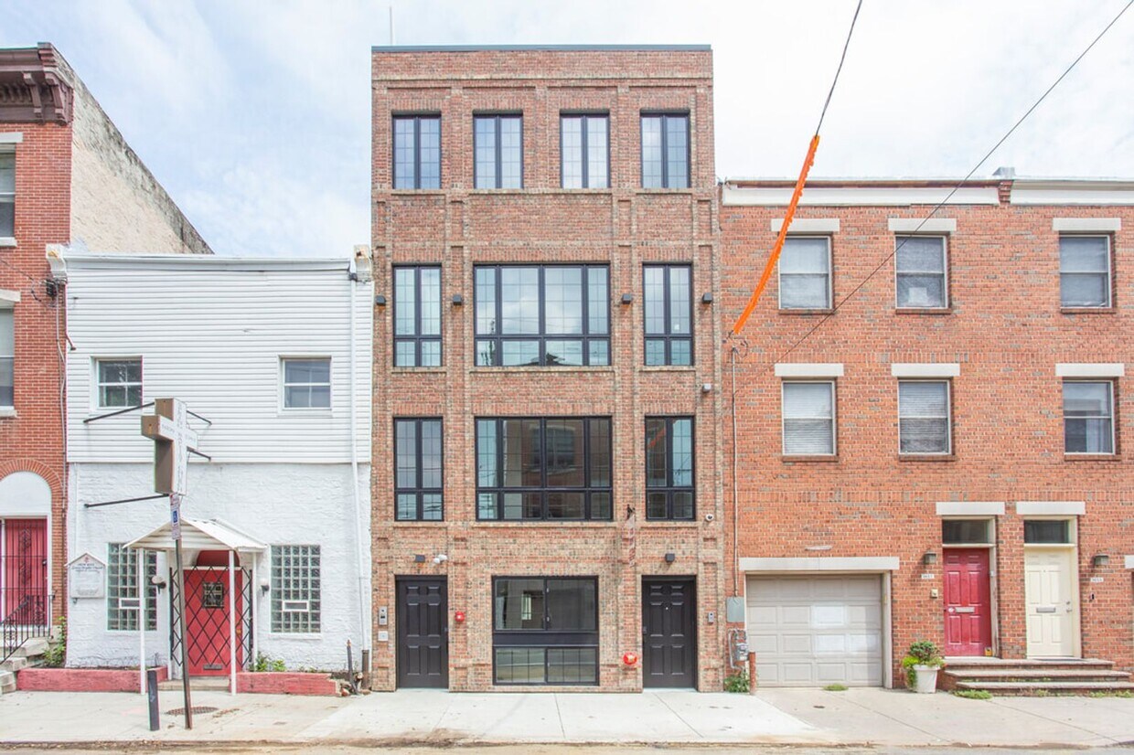 Primary Photo - 1619 Bainbridge Street