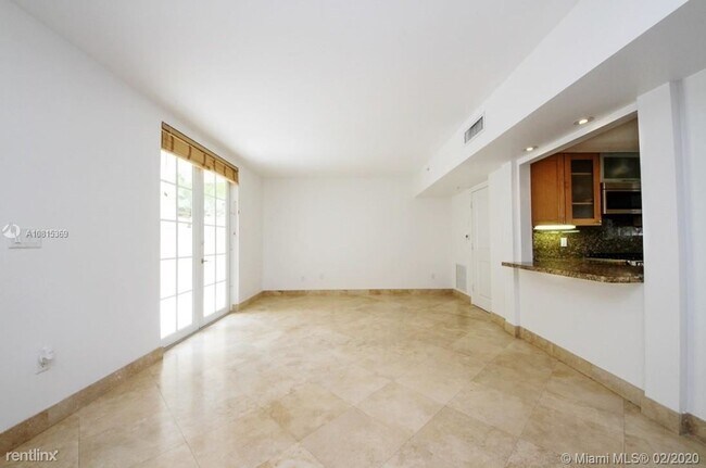 Foto del edificio - 2 br, 2.5 bath  - 243 Meridian Ave
