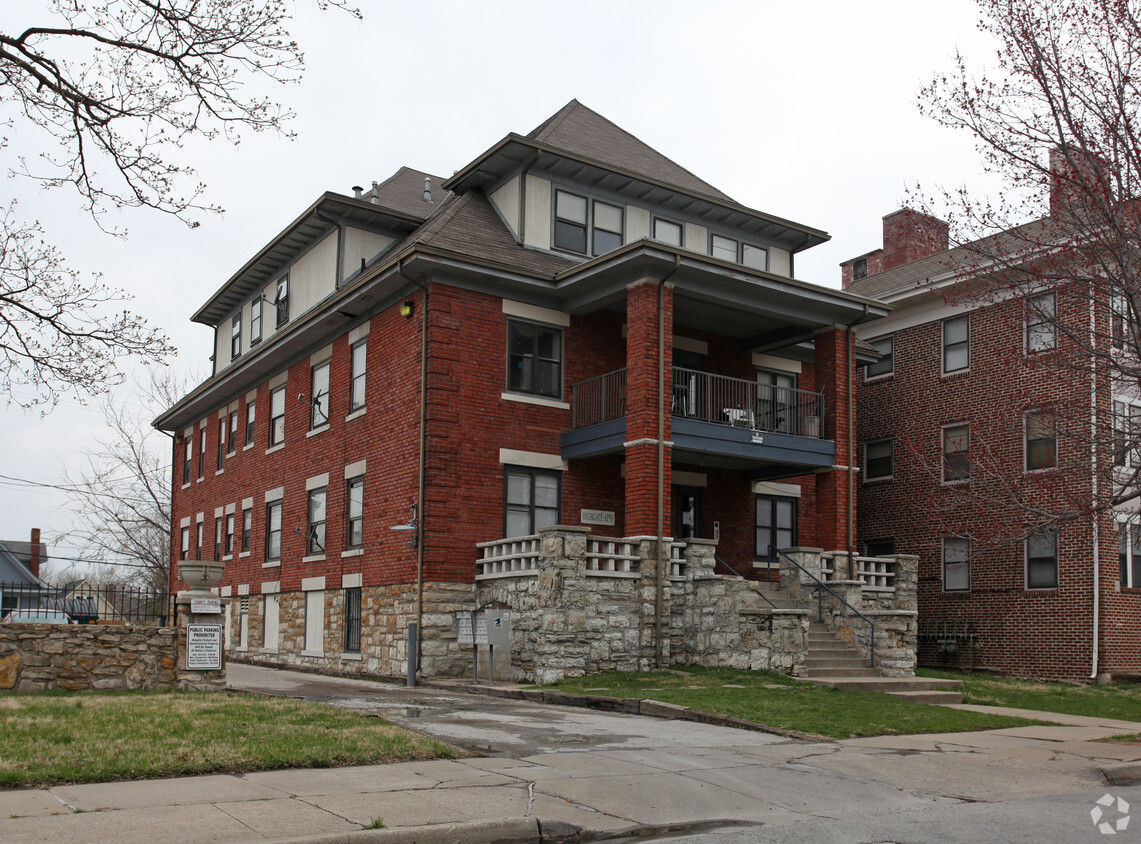 Primary Photo - Highgate Apartments