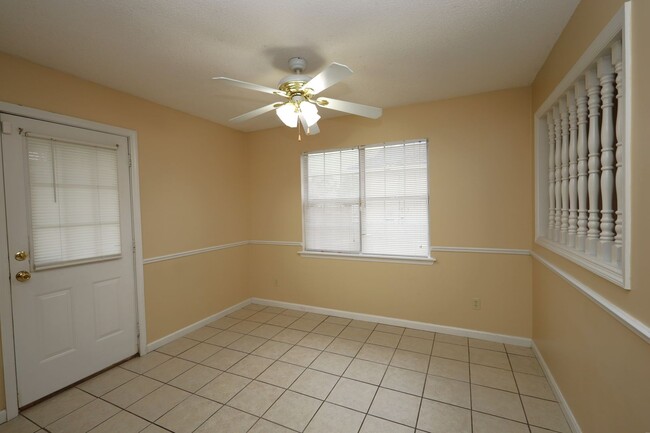 Building Photo - 4214 Abingdon Ct