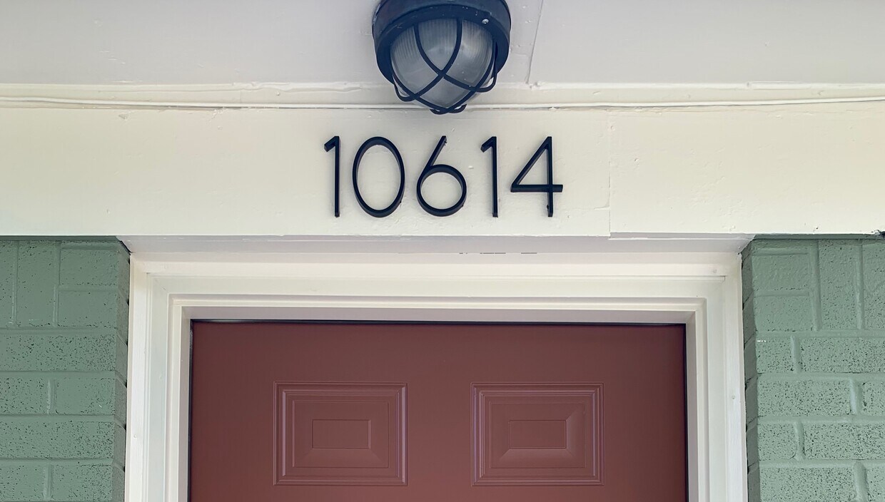 Primary Photo - 10614 McPherson St
