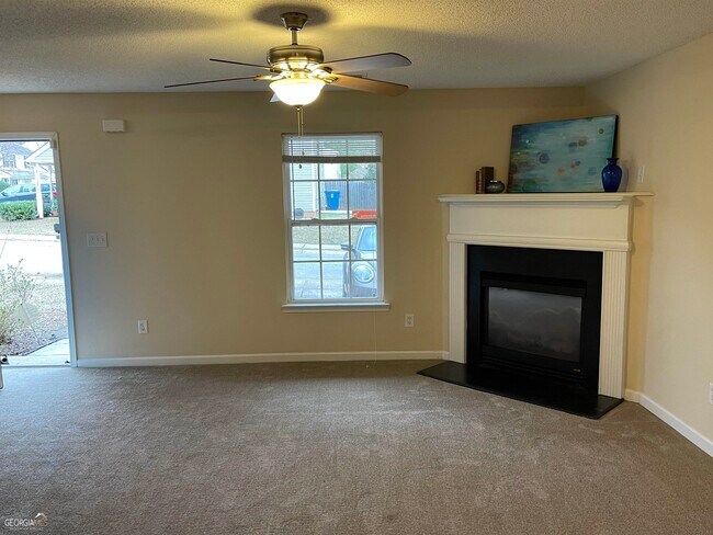 Building Photo - 207 London Dr