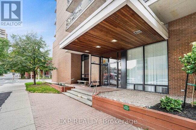 Photo du bâtiment - 475-475 Laurier Ave W