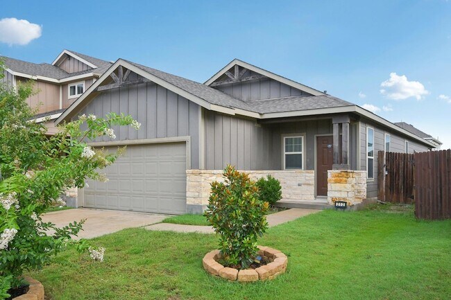 Building Photo - 212 La Dera Dr