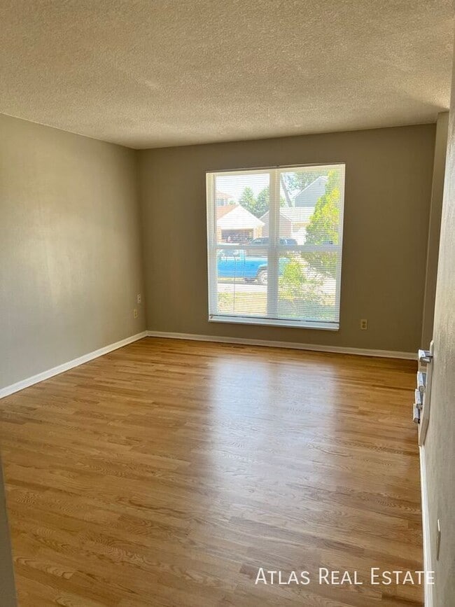 Foto del edificio - 5361 S Truckee Ct