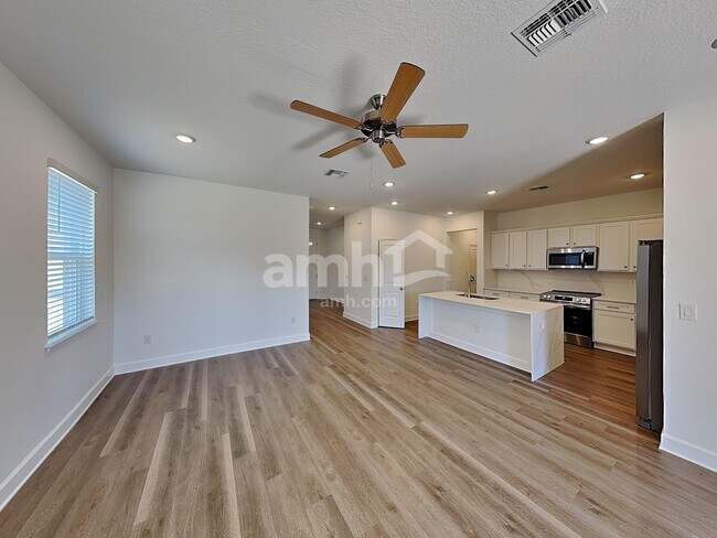 Foto del edificio - 3013 20th Ave W