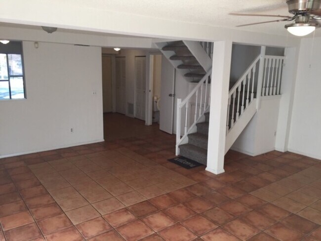 Building Photo - 4810 Sanoma Village