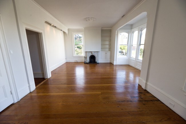Building Photo - 2257 Steiner St