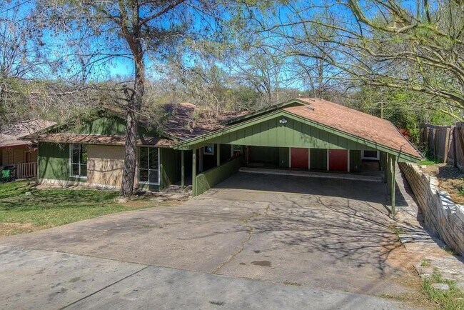 Foto del edificio - 2902 Northeast Dr