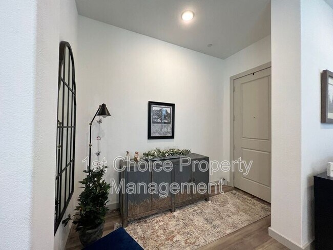 Building Photo - 6436 Northern Dancer Dr