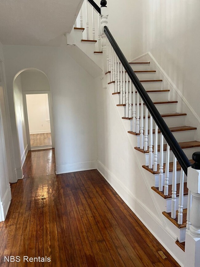 Building Photo - 4 br, 1 bath House - 1601 Floyd St.