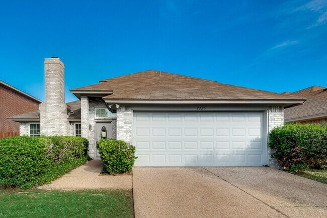 Building Photo - COMING SOON : CROWLEY ISD : Large 3 bedroom