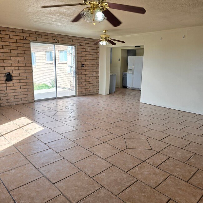 Foto del edificio - Warm, welcoming home in Willcox