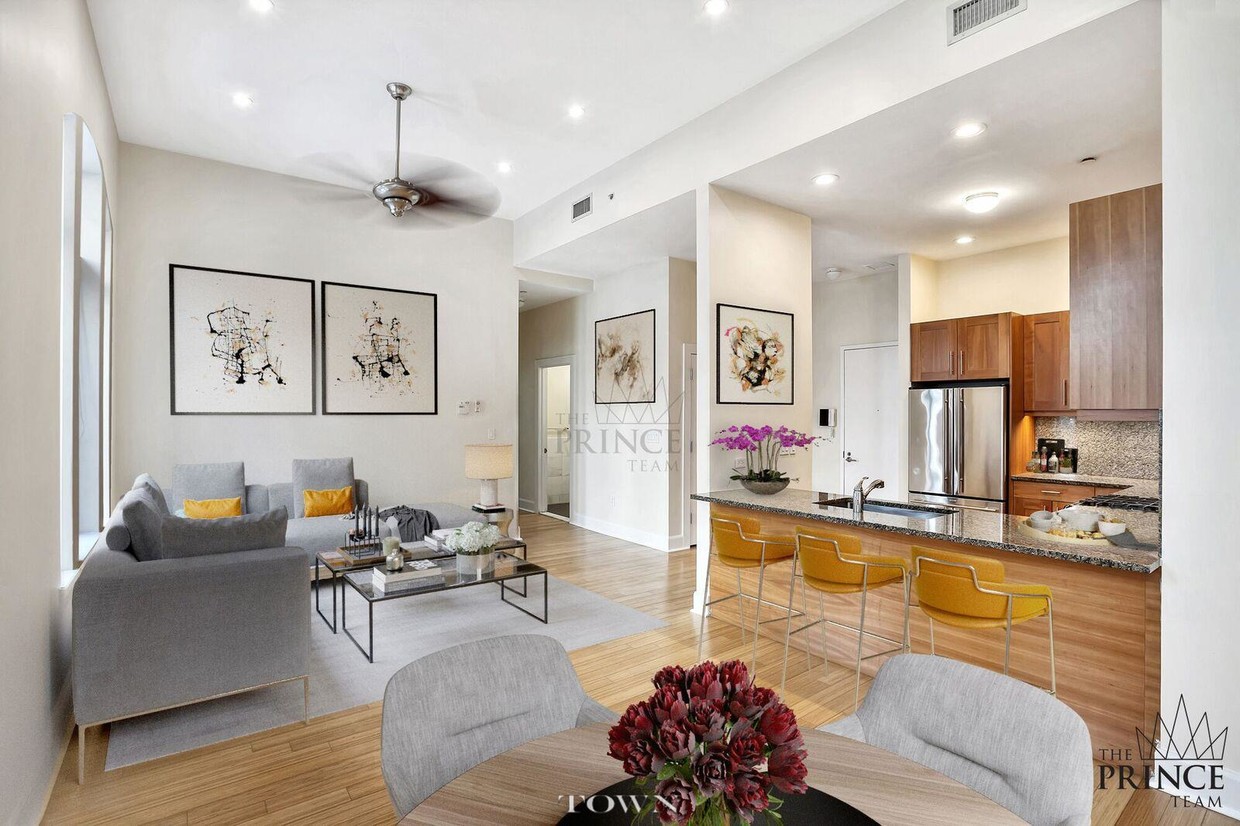 Foto principal - 2056 5th Ave