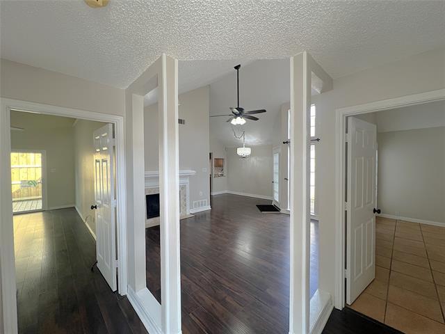 Foto del edificio - 3147 Royal Gable Dr