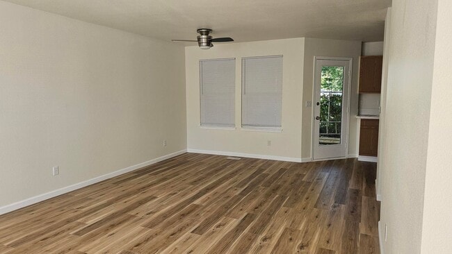 Building Photo - Shoshone Duplex