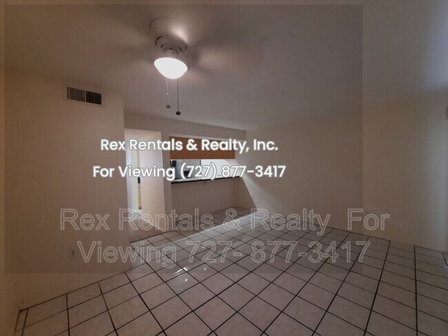 Building Photo - 3595 41st Ln S