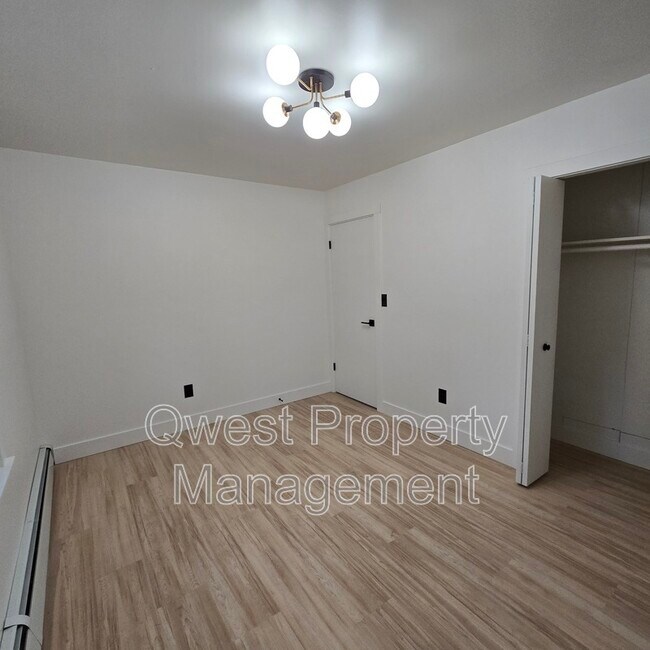 Foto del edificio - 414 Rose St